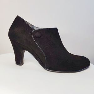 Aerosoles Vintage Sueded Booties Black Size 7.5